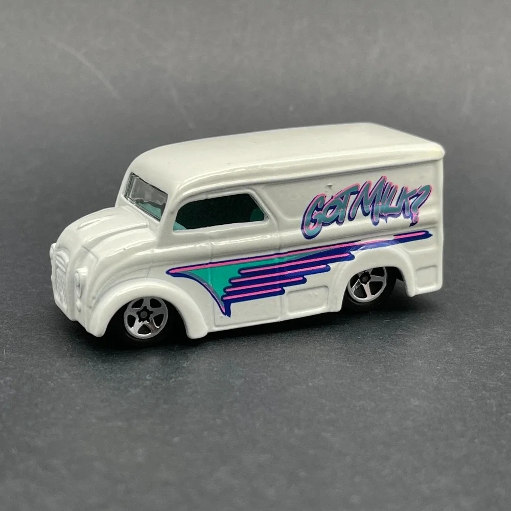 Hot Wheels First Editions Dairy Delivery Got Milk Truck White Diecast 1/64 Loose